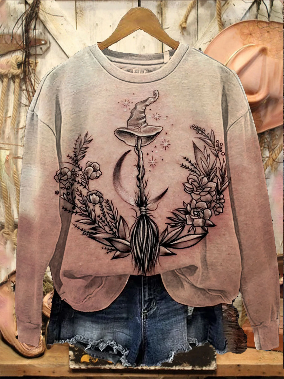 Vintage Halloween Witch Art Print Casual Sweatshirt