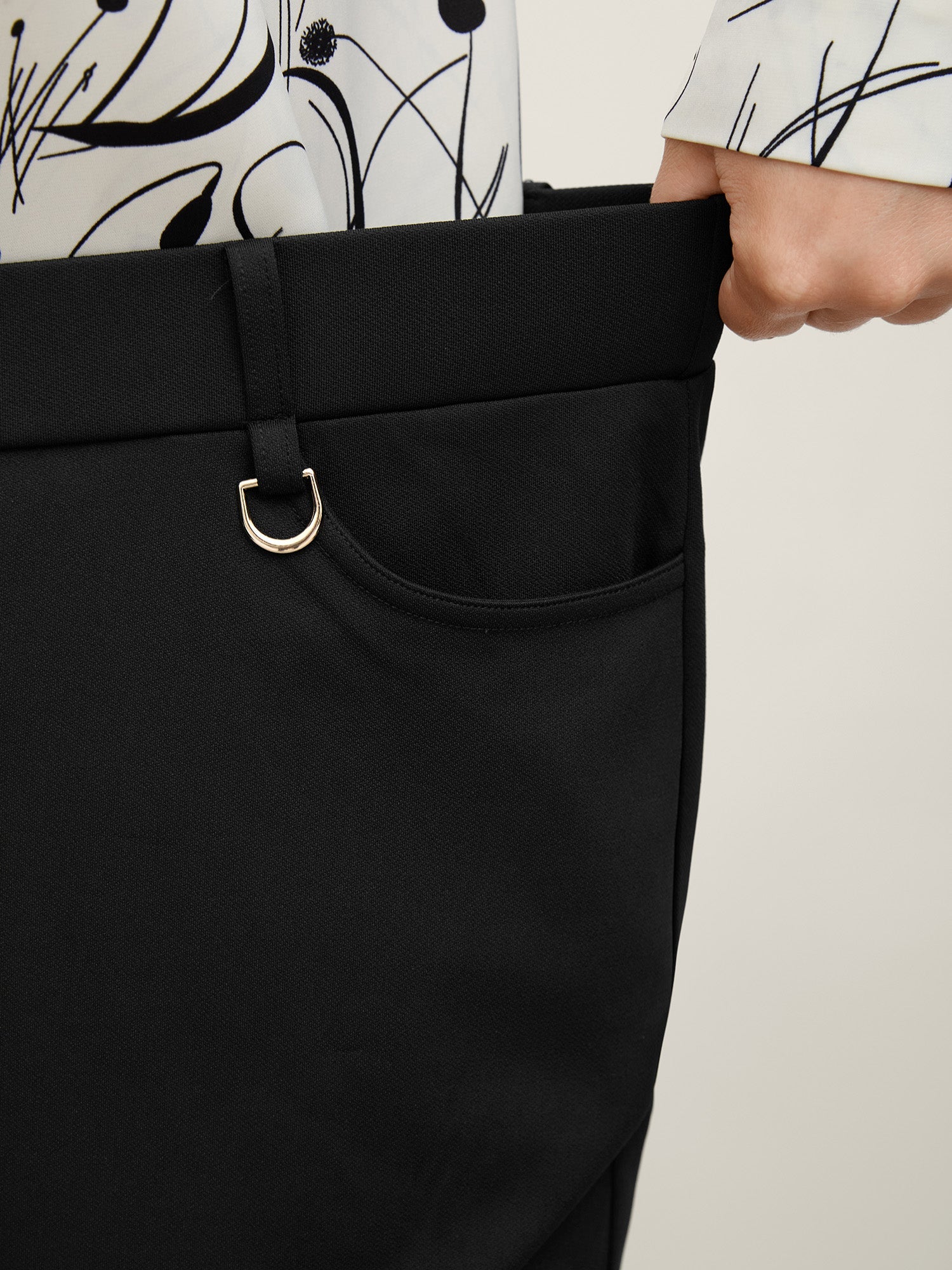 Pull-On Solid Bootcut Pants