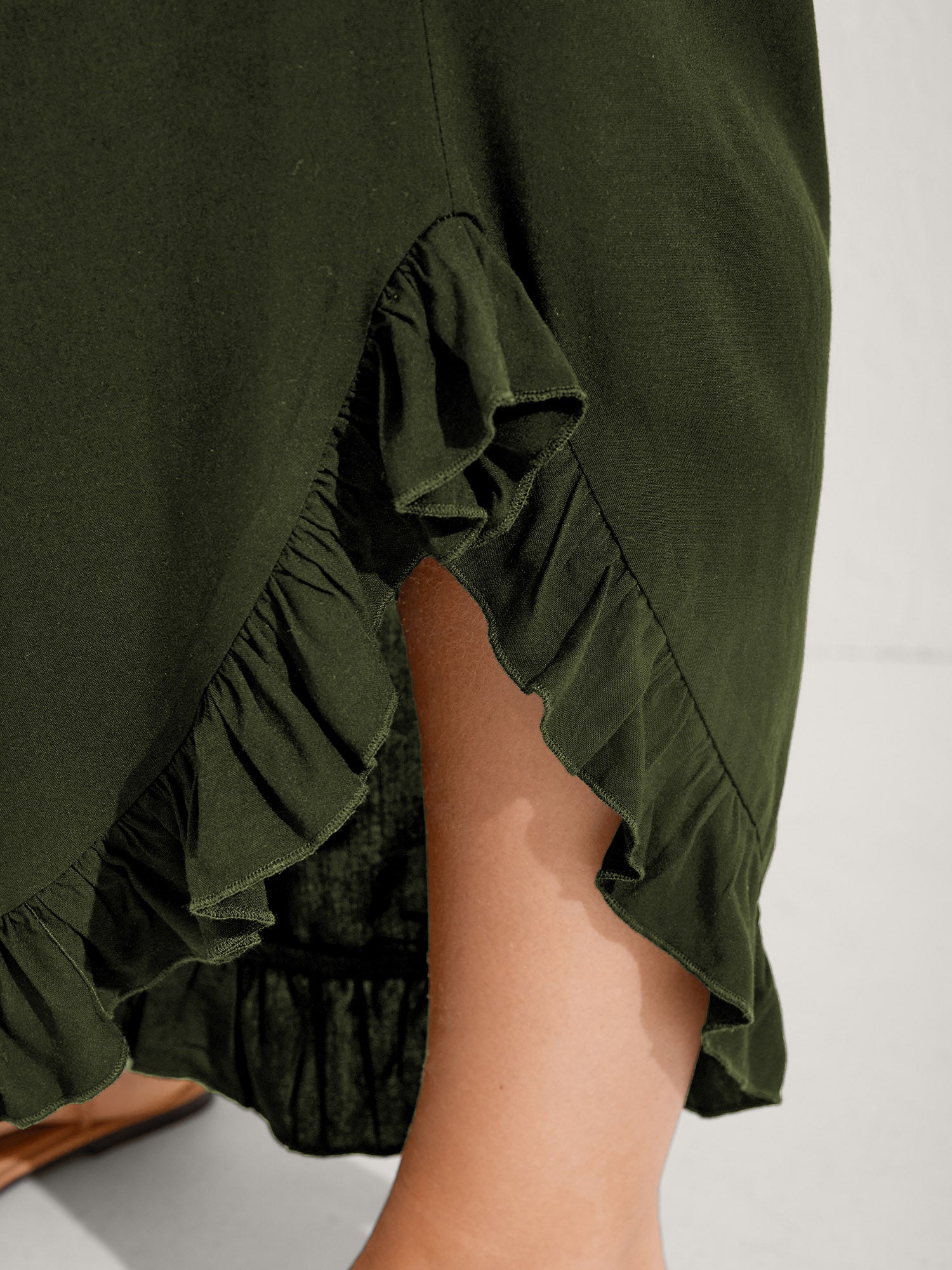 Ruffled Curvy Hem Wide-Leg Pants