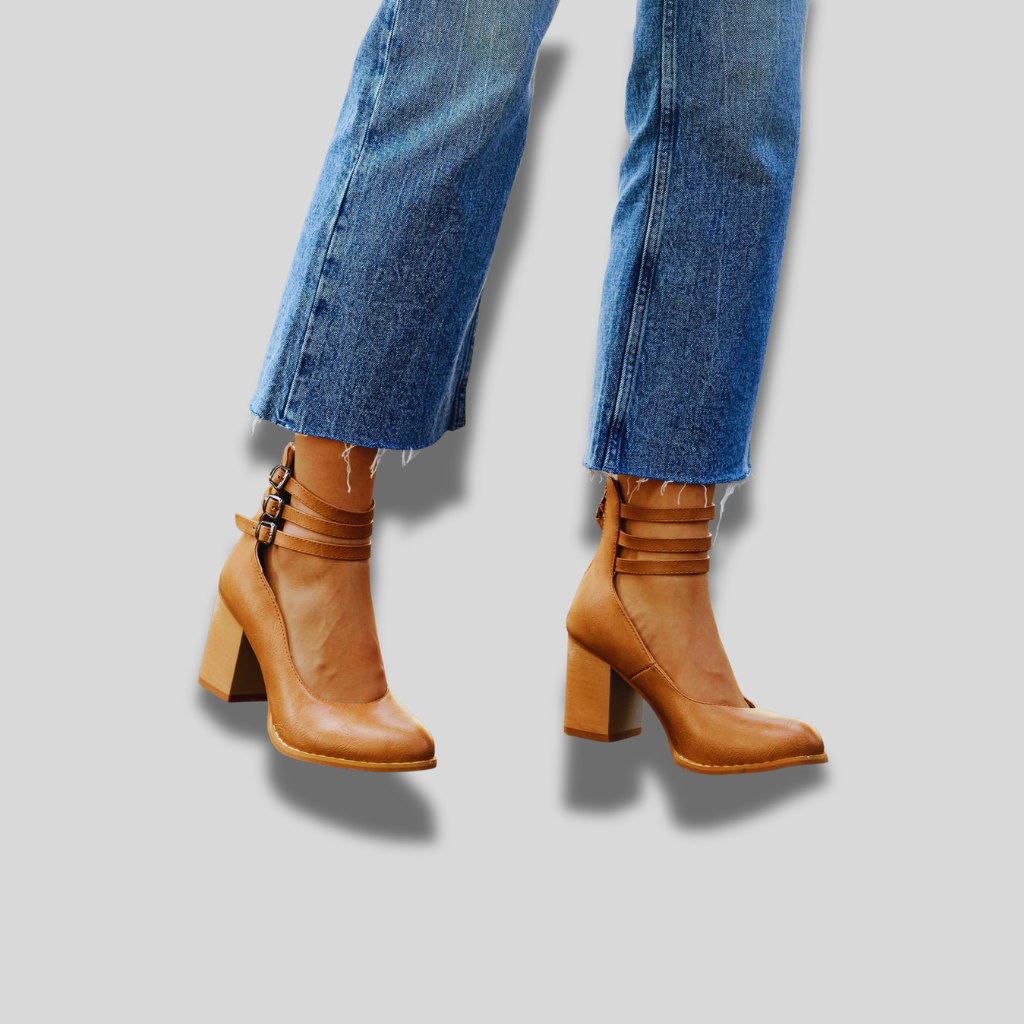 Caa™ | Flat sandals with ankle strap and chunky heel for women