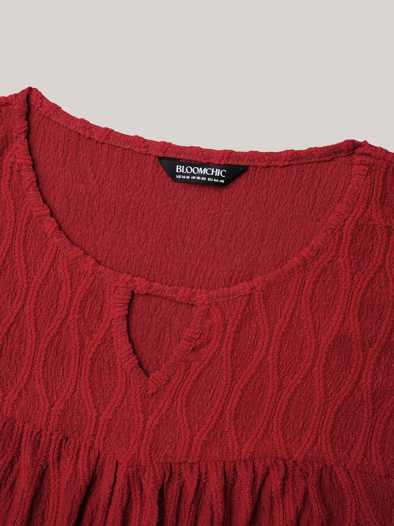 Textured Keyhole Gathered Knit Top